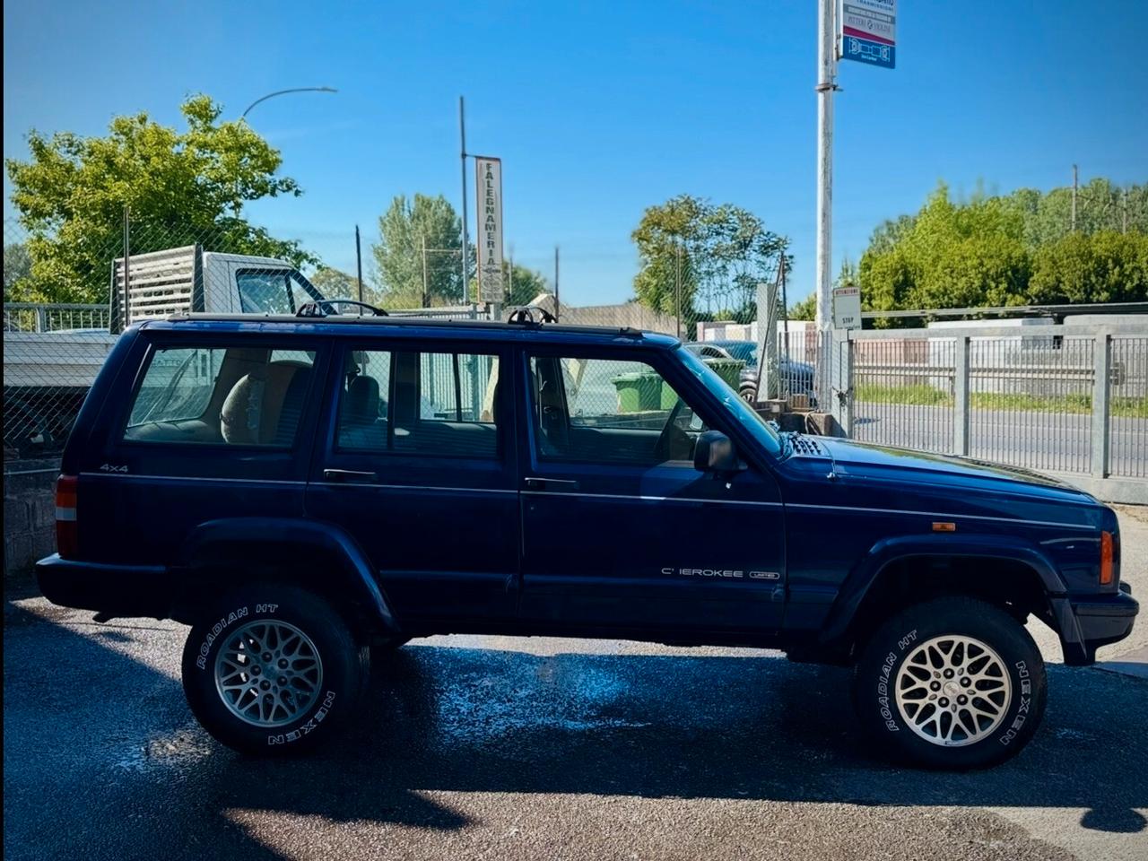 Jeep Cherokee 2.5 TD 5 porte Command-Trac Sport 1997