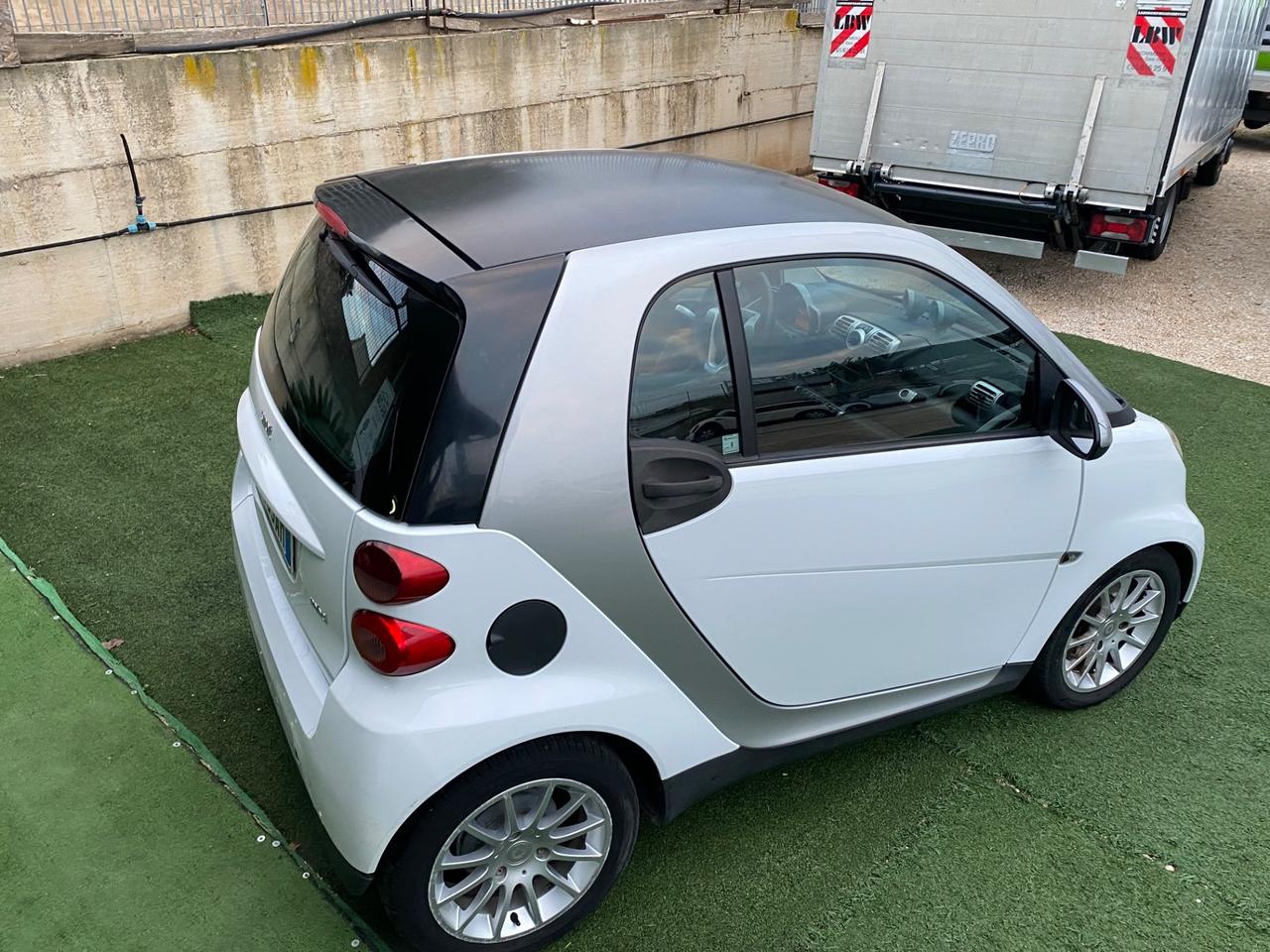 Smart ForTwo 1.0 Benzina Anno 2009