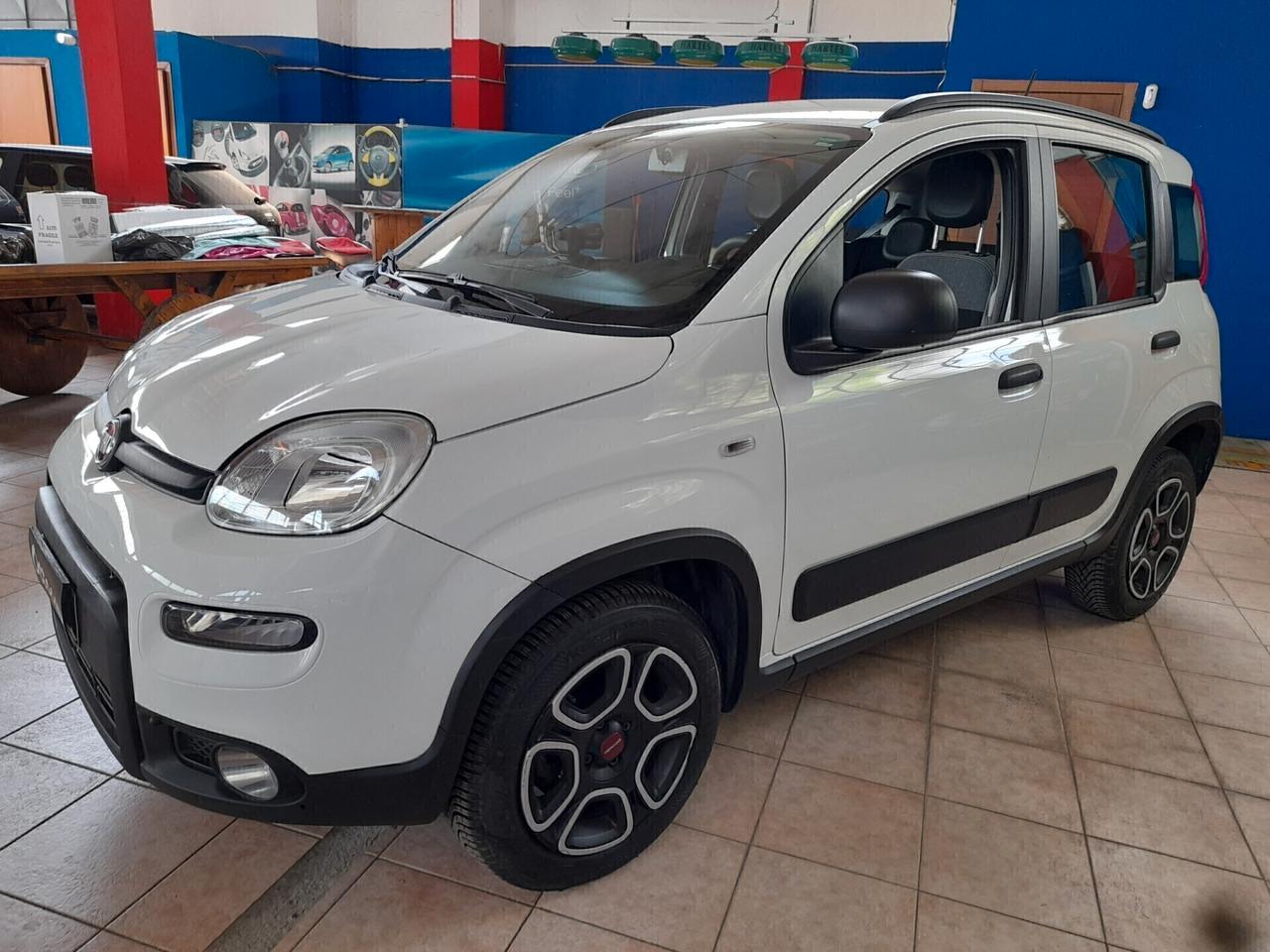 Fiat Panda 0.9 TwinAir Turbo Natural Power City Cross