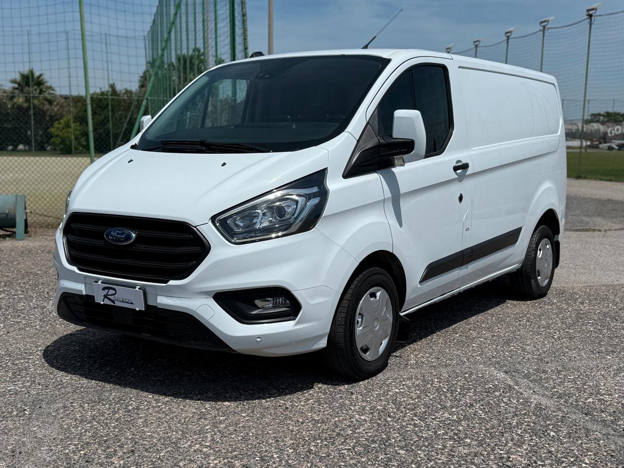 Ford Transit Custom 300 VAN L1 H1 2.0 TDCI 130CV