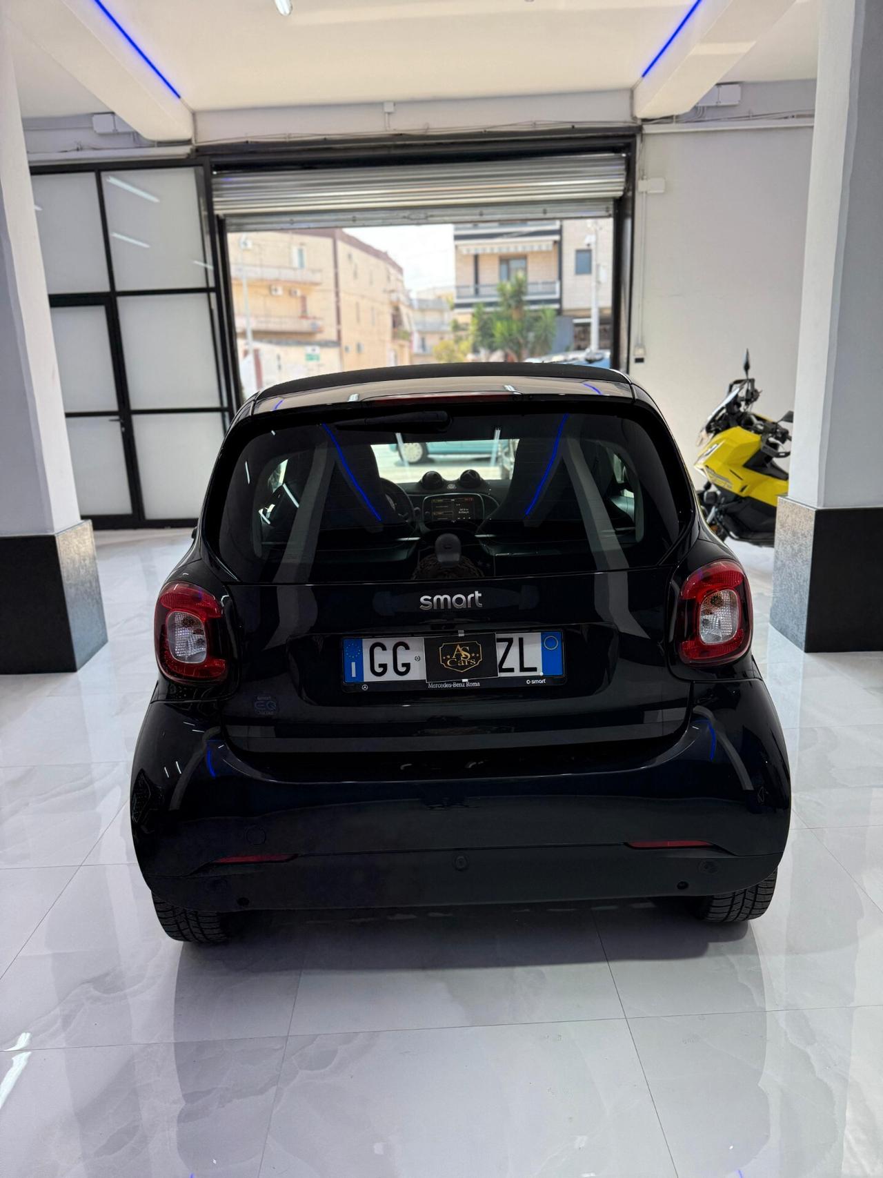 Smart ForTwo EQ Racingrey