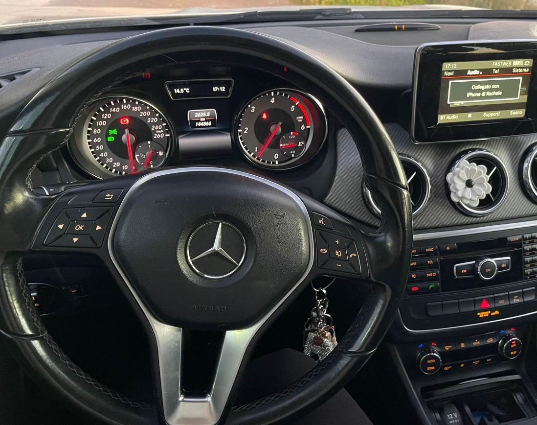 Mercedes-Benz GLA 200d Executive