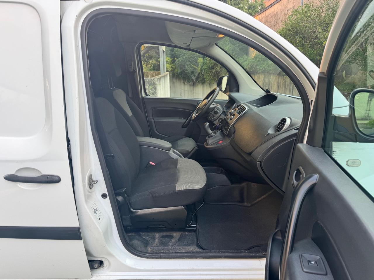 Renault Kangoo 1.5 dCi 75CV F.AP. S&S 3p. IVA COMPRESA