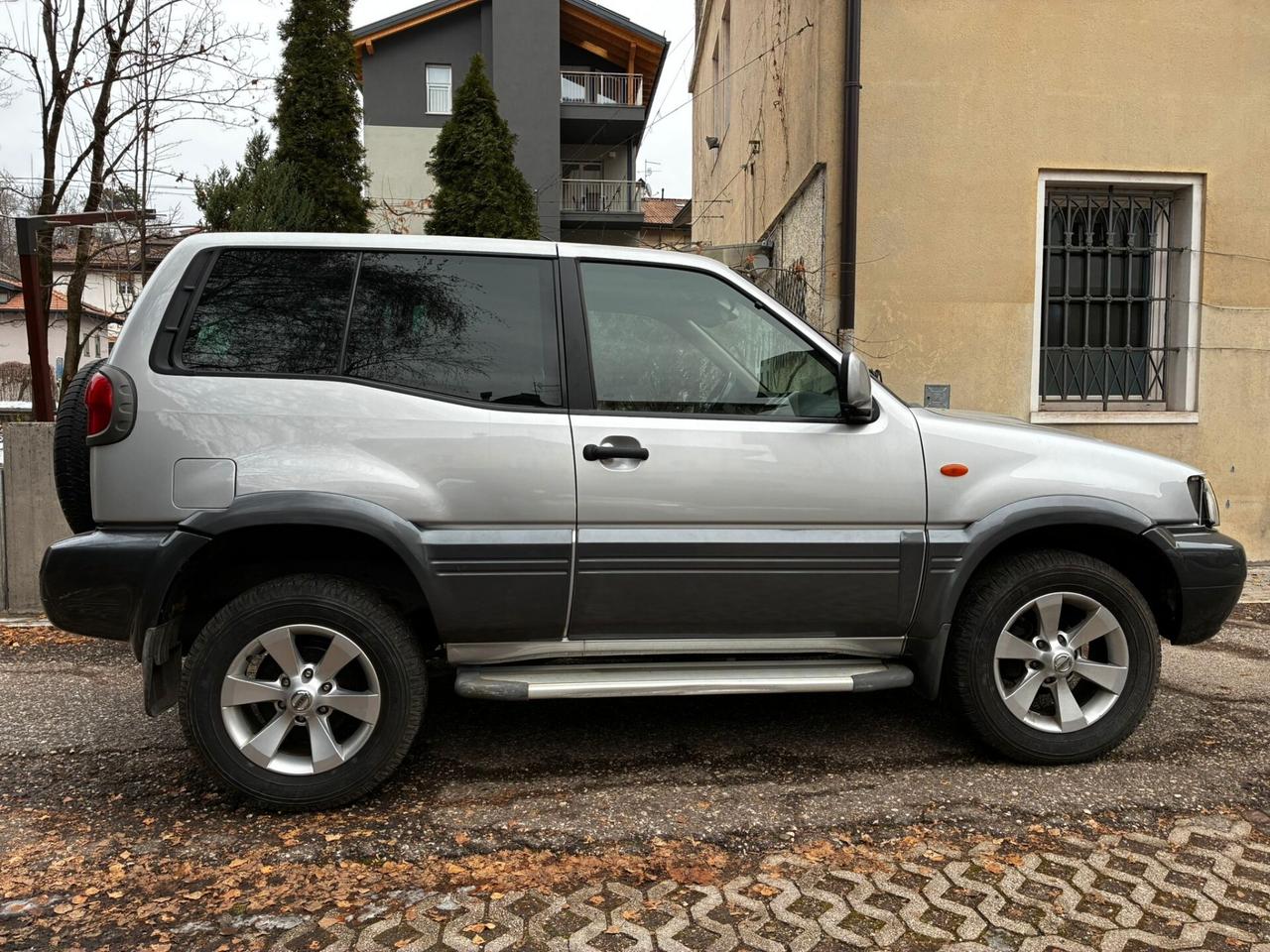 NISSAN TERRANO II 4x4 2.7TDI 125CV - UNICO PROP.