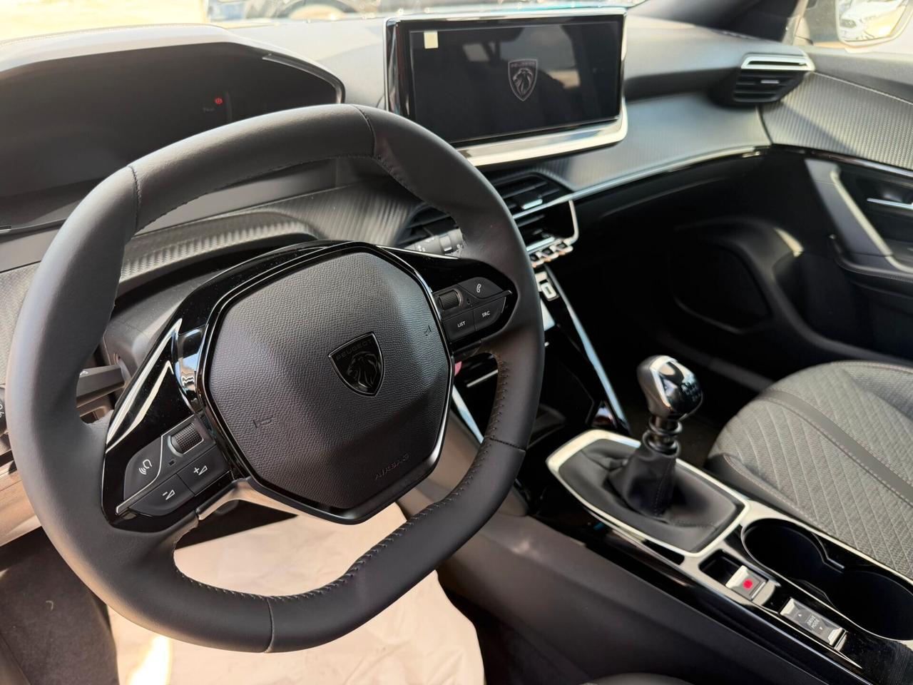 Peugeot 2008 PureTech 100 S&S Allure