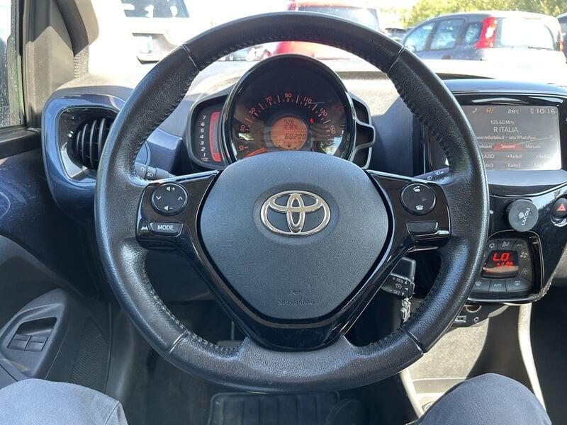 Toyota Aygo II 5p 1.0 x-play my15