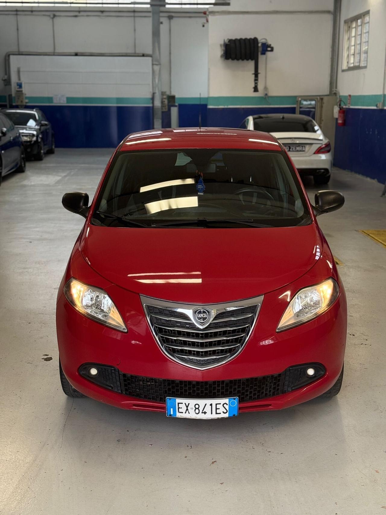 Lancia Ypsilon 1.3 MJT 16V 95 CV 5 porte S&S Elefantino