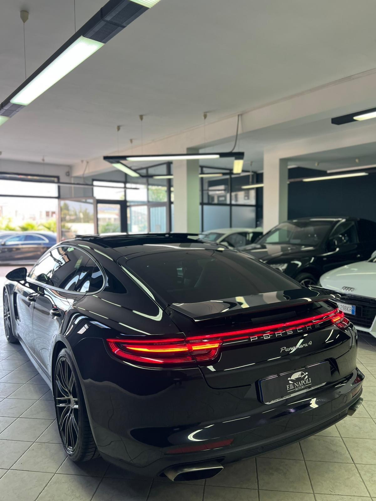 Porsche Panamera 3.0 4