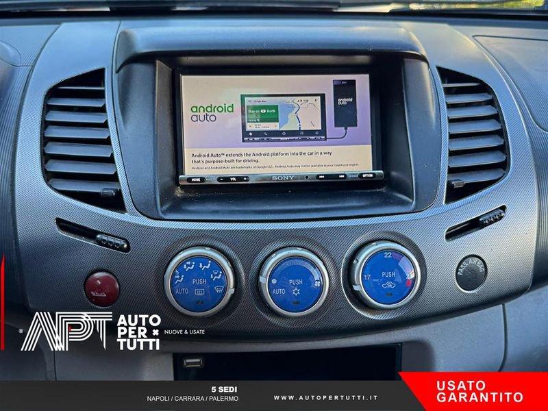 Mitsubishi L200 L200 d.cab 2.5 di-d Invite