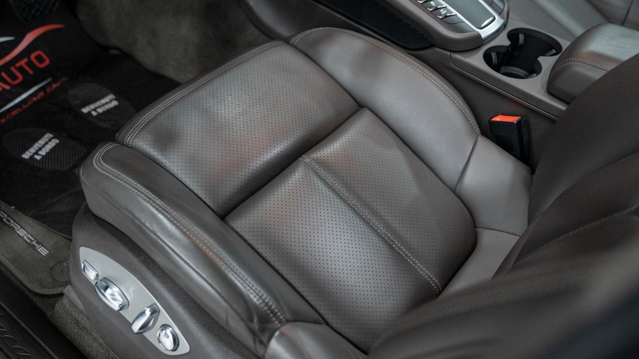 Porsche Macan 2.0 245 CV PDK 21" TETTO SOSP. PACK CHRONO PELLE X