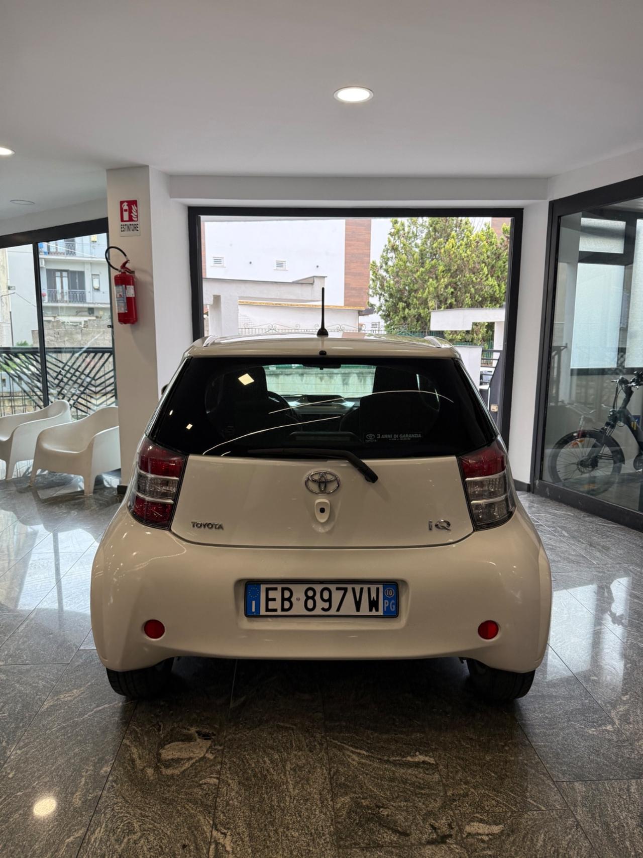 Toyota iQ 1.0