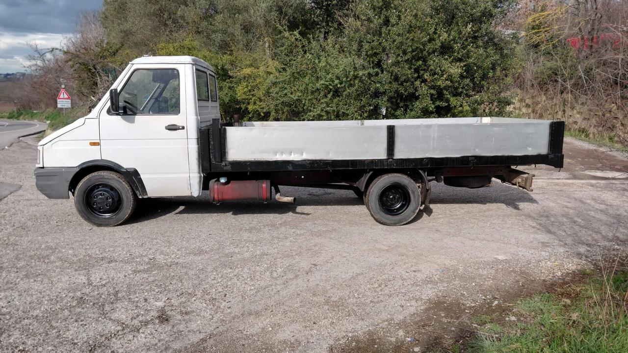 Iveco Daily 35.12 2.8 turbo diesel