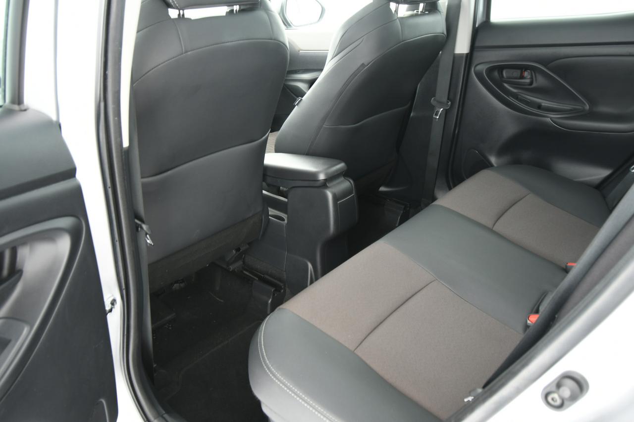 TOYOTA Yaris Cross 1.5h Lounge fwd 116cv e-cvt NEOPATENTATI+CAMERA+ACC