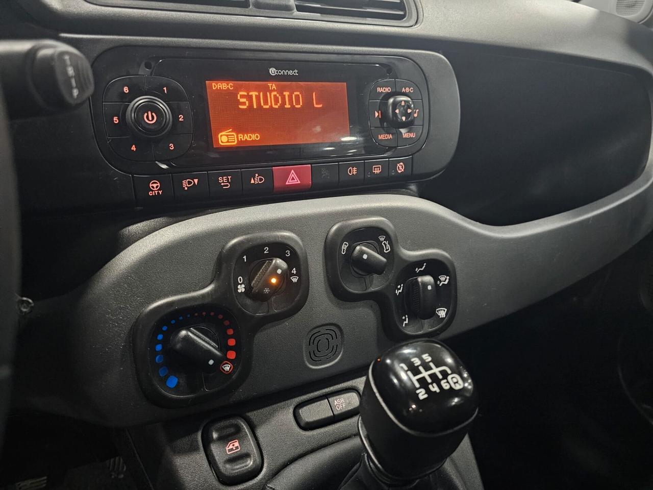 NUOVA FIAT PANDA CITYLIFE 1.0 FIREFLY HYBRID 70CV