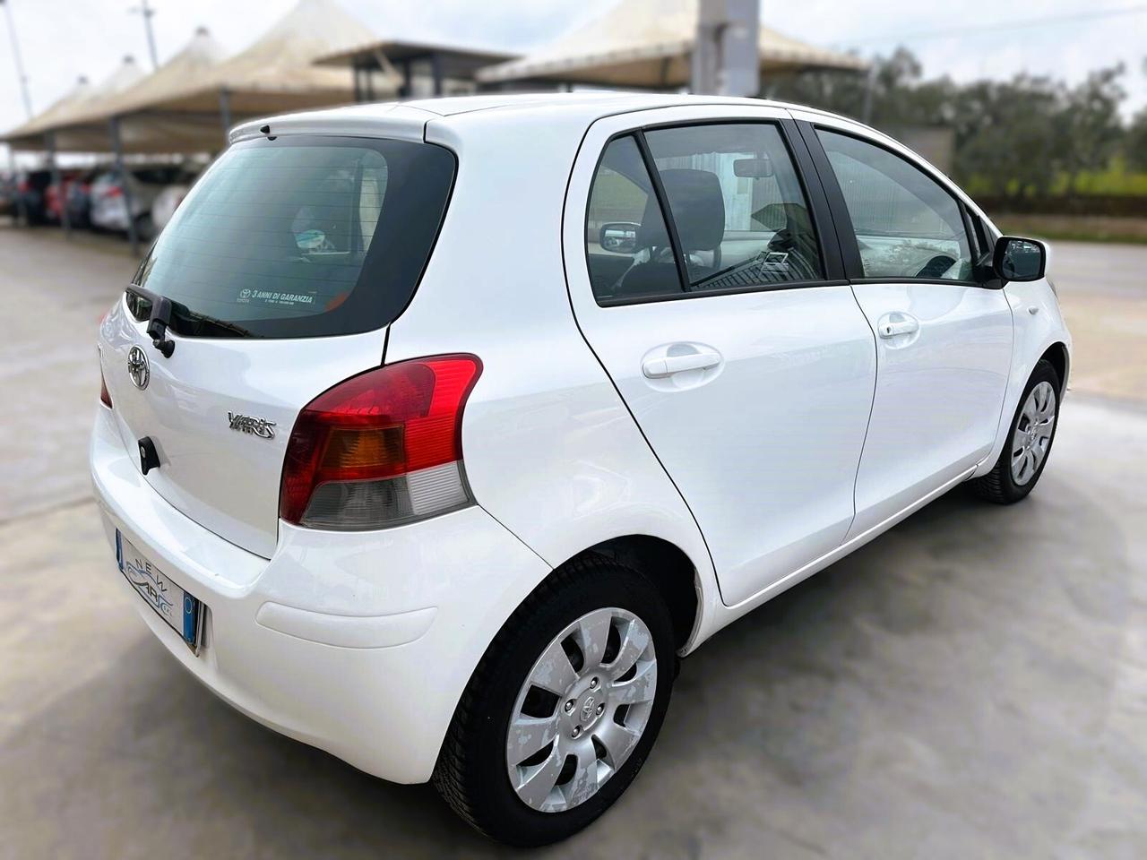 Toyota Yaris 1.0 GPL