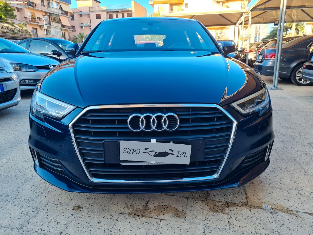 Audi A3 Sportback - 1.6 TDI Sport . Cerchi da 18 pollici Carplay