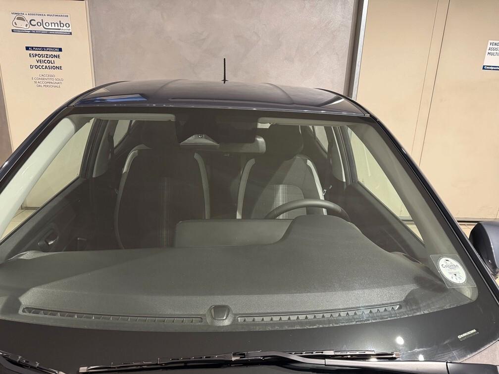 Hyundai i10 1.0 mpi Connectline 63cv Nav App con 15" Neopat