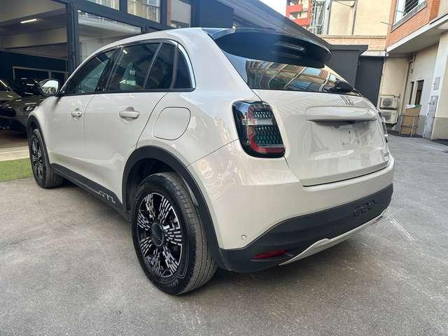 Fiat 600 1.2 Hybrid 145cv Auto + LED + Navi + Cerchi R18