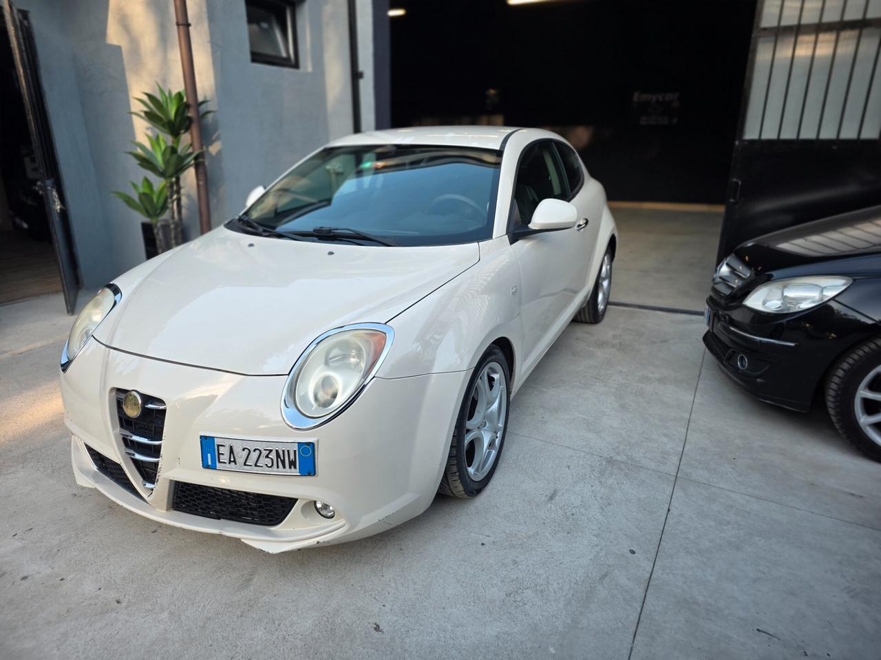 Alfa Romeo MiTo 1.6 JTDm 16V Distinctive Sport Pack