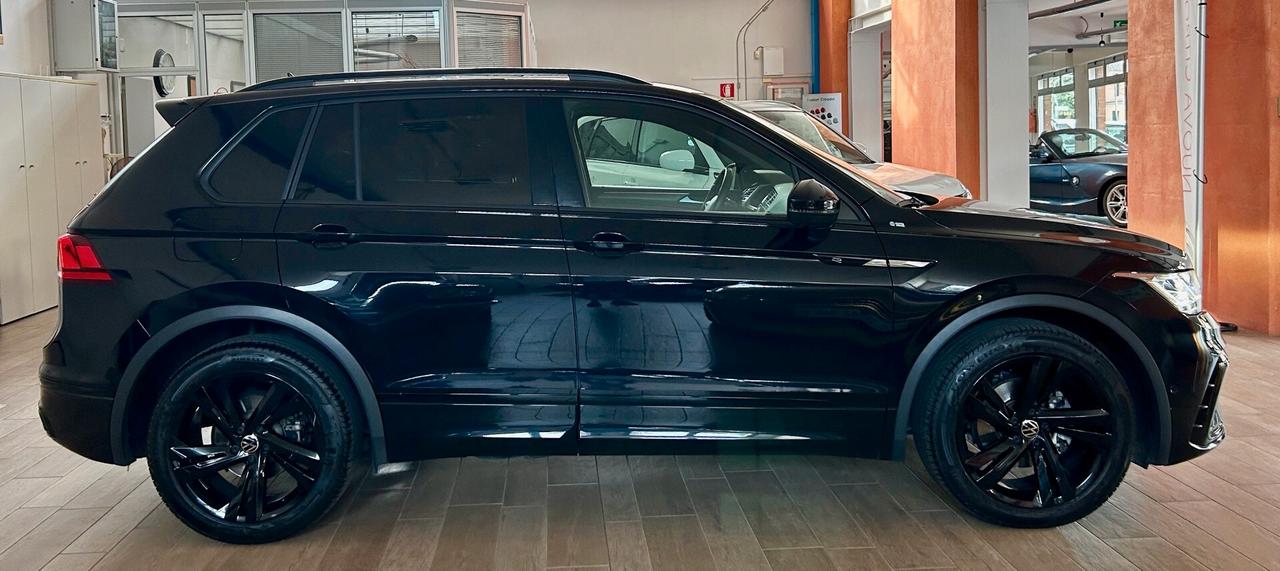 Volkswagen Tiguan 2.0 TDI 150 CV SCR DSG R-Line