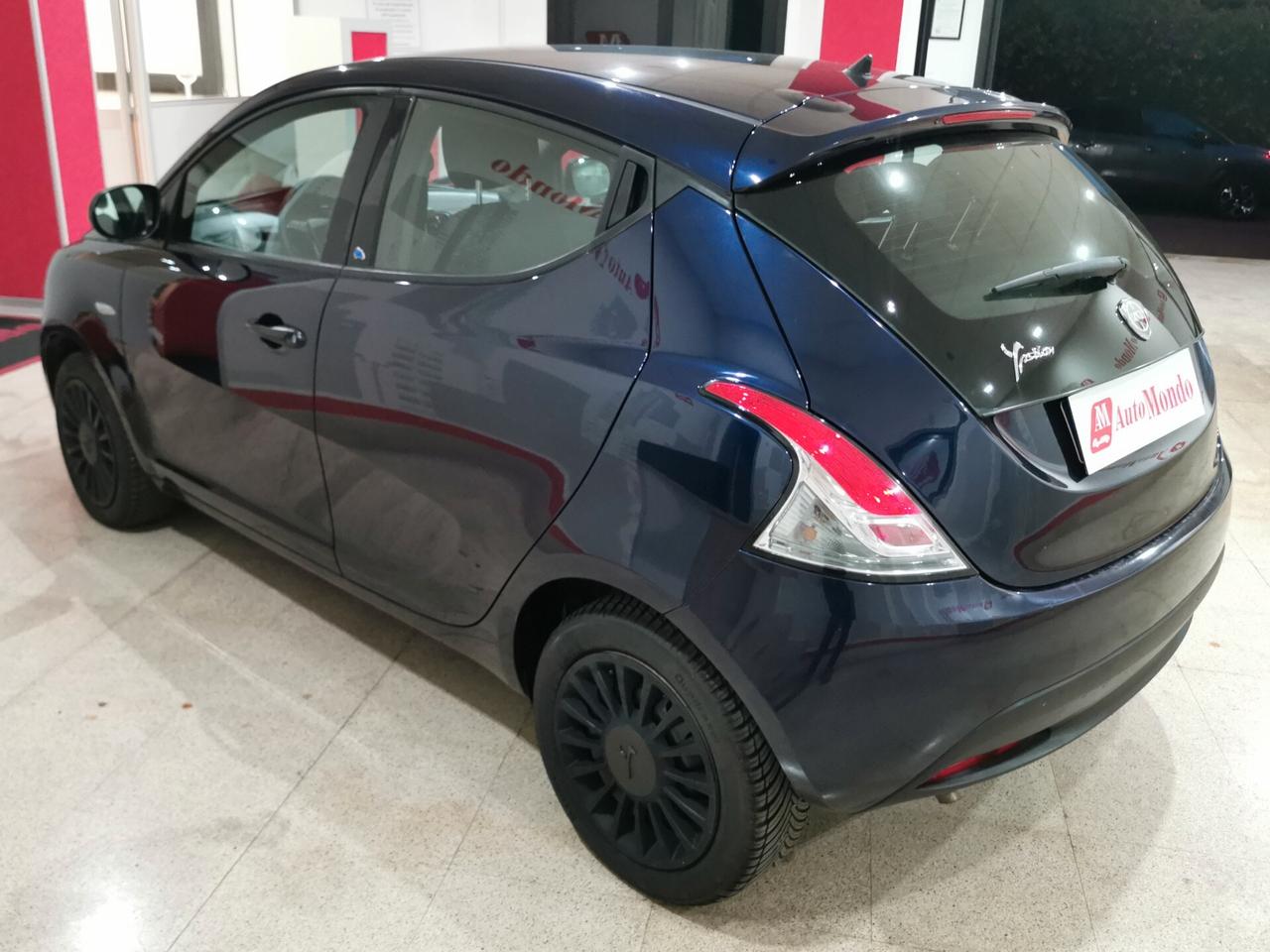 Lancia Ypsilon 1.2 69 CV 5 porte S&S Gold