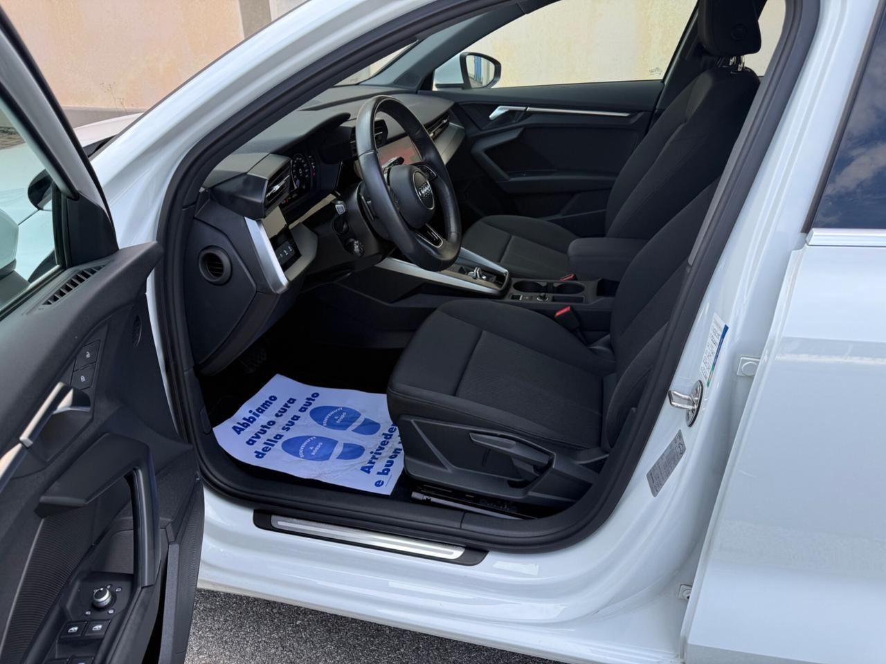 Audi A3 SPB 2.0 TDI S tronic Business .. 2022