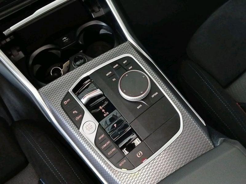 BMW Serie 3 330i xDrive MSport Touring auto Adaptive LED Camera 18"