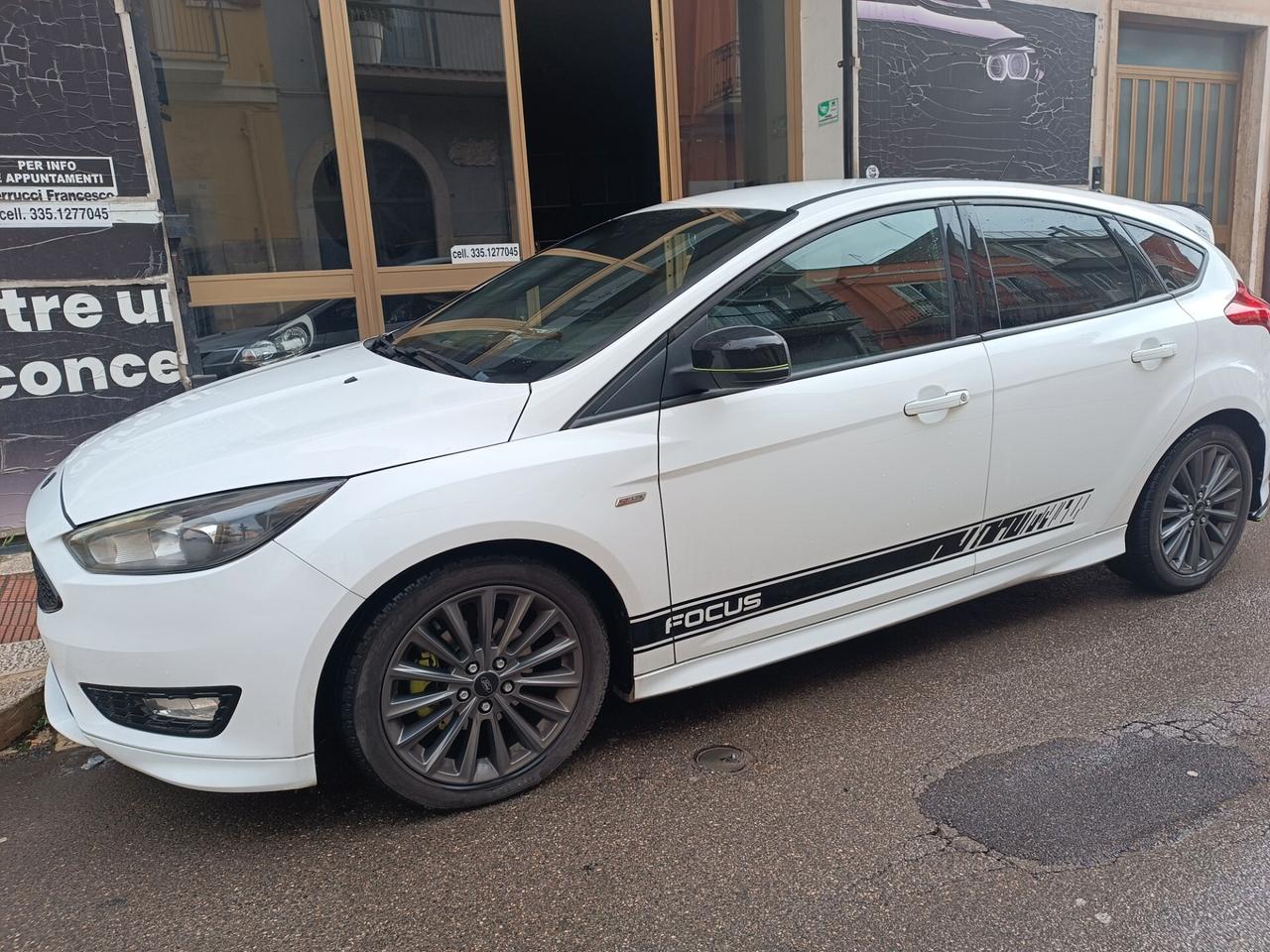 Ford Focus 1.5 TDCi 120 CV ST LINE PERSONALIZZATA