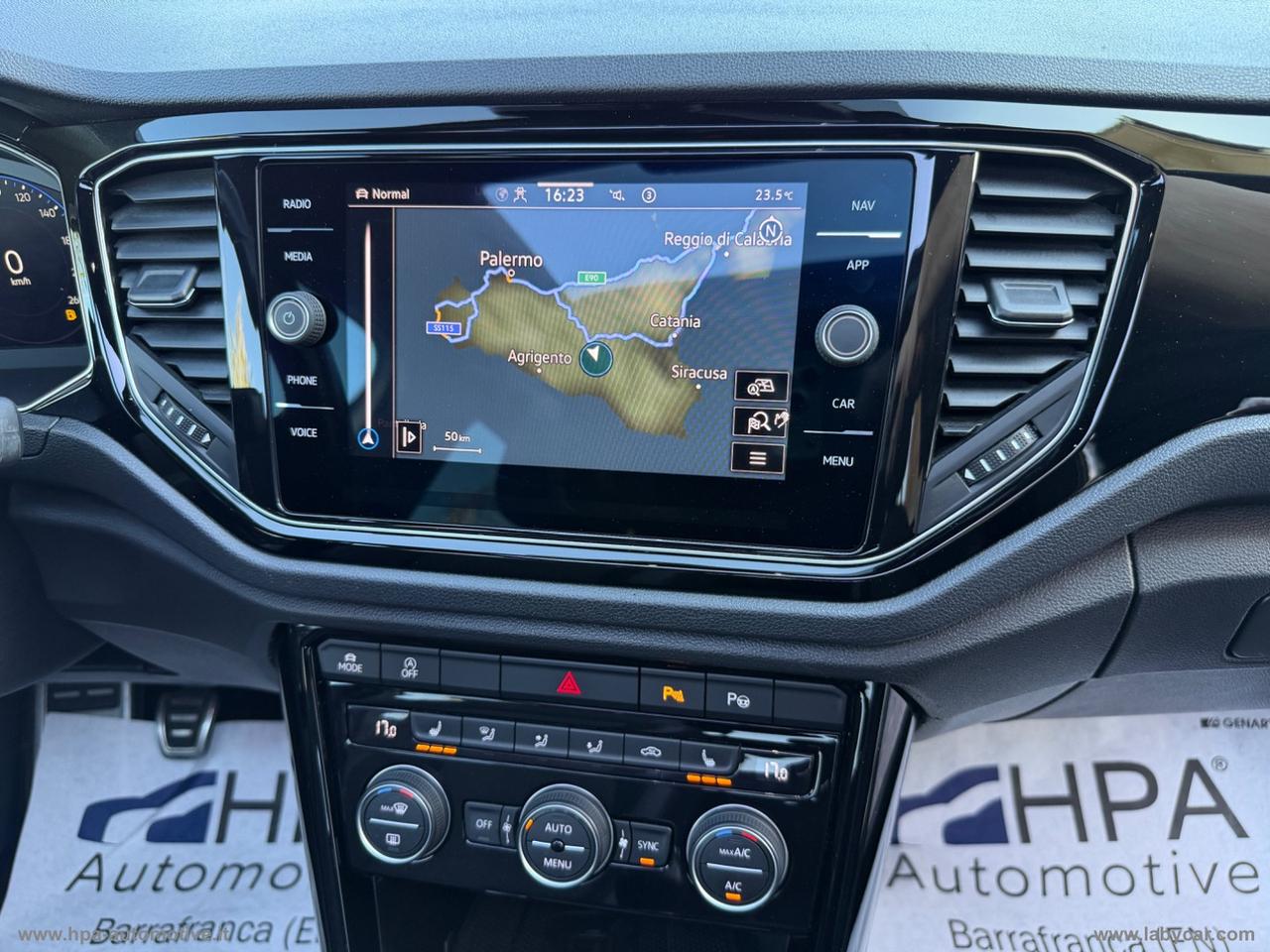 VOLKSWAGEN T-Roc 1.5 TSI 150CV SPORT LED NAVI TETTO RETROCAMERA