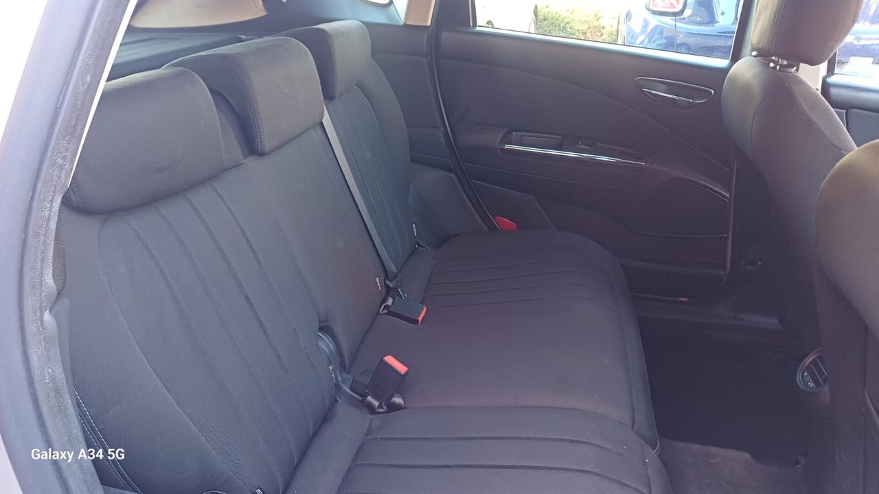 Lancia Delta 1.6 MJT DPF Gold 2012