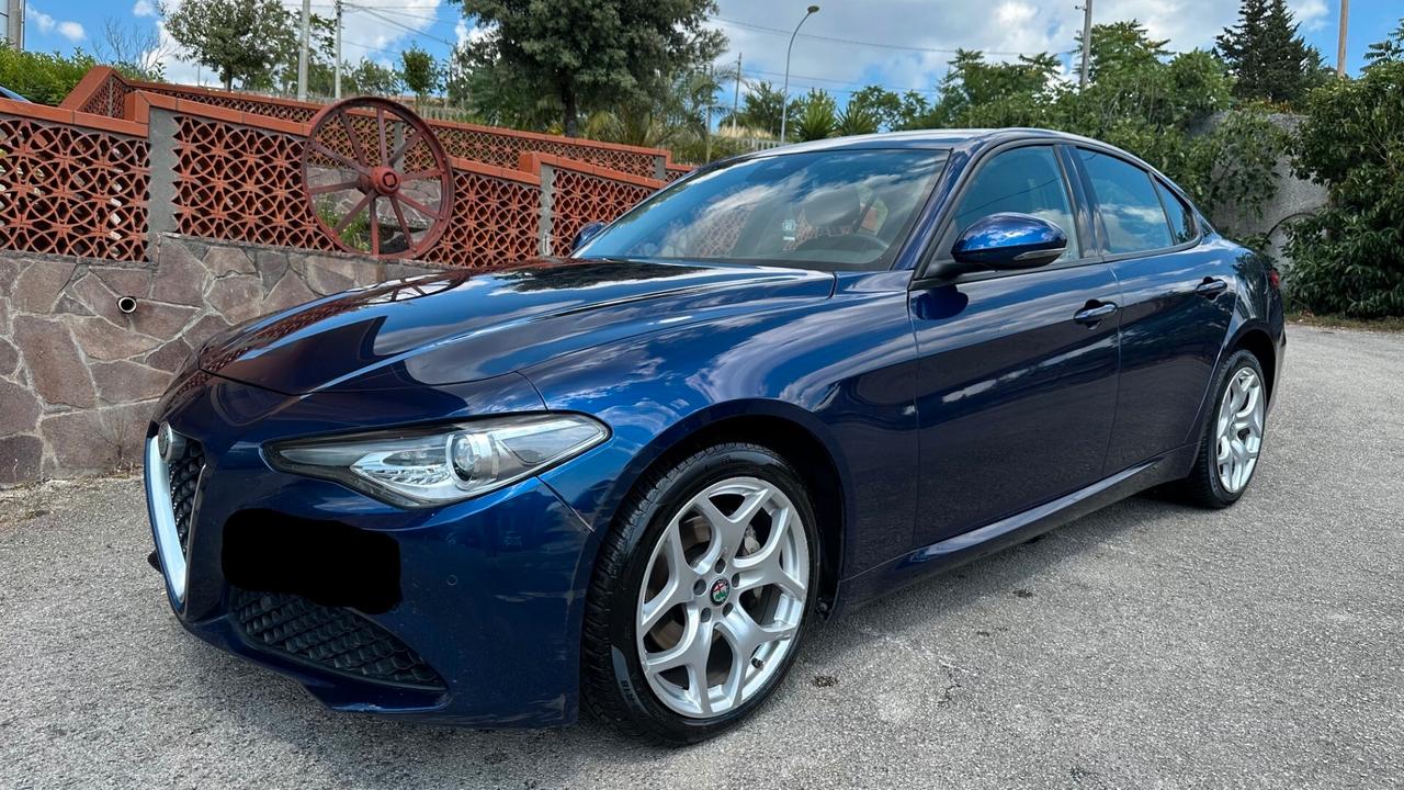 Alfa Romeo Giulia 2.2 Turbodiesel 160 CV AT8 (Motore Rotto)