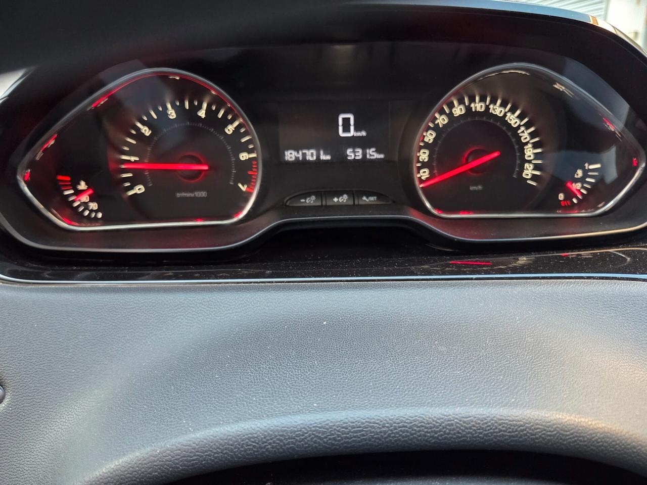 Peugeot 208 1.0 VTi 68 CV 5 porte