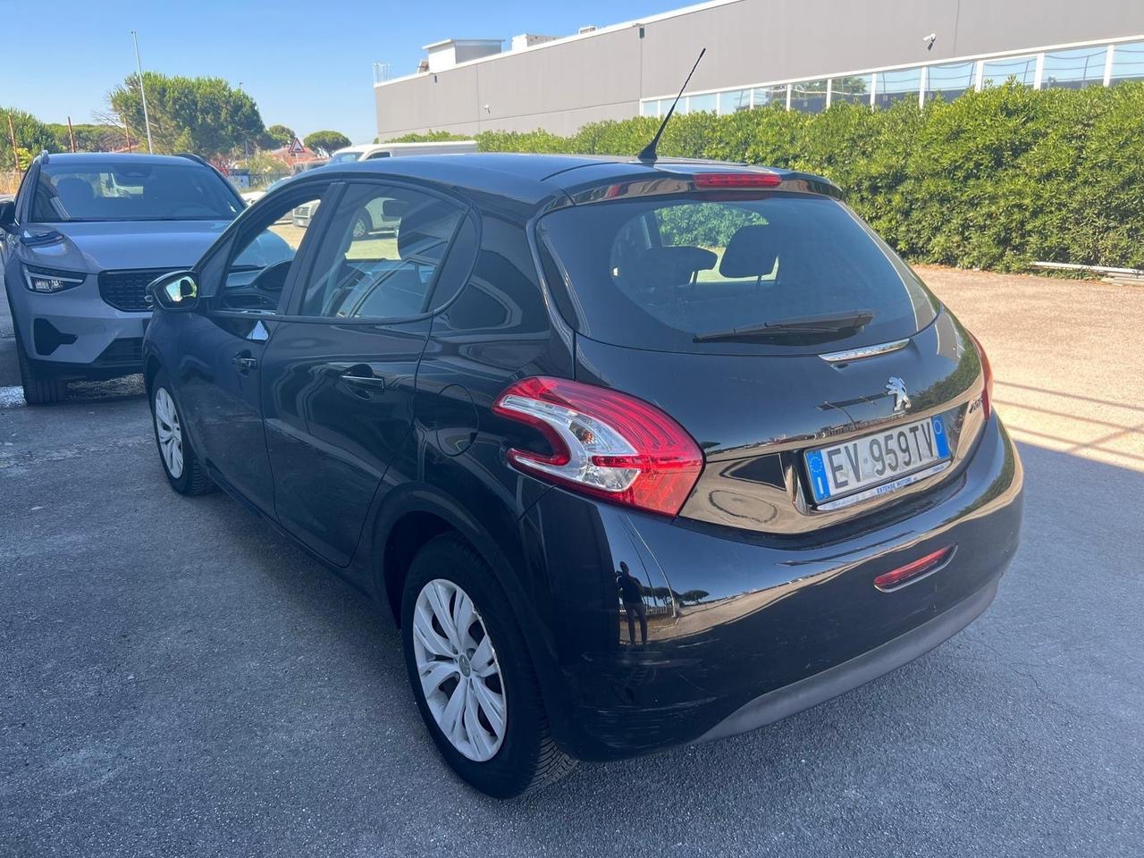 Peugeot 208 1.4 HDi 68 CV 5 porte Active 2014