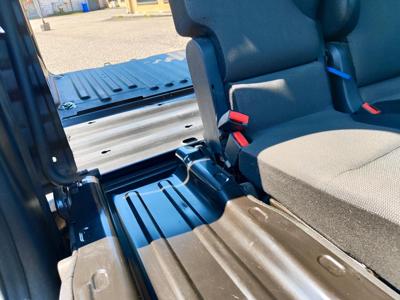 Peugeot Partner 1.6 bluehdi Euro 6 - Autom. - 3 posti