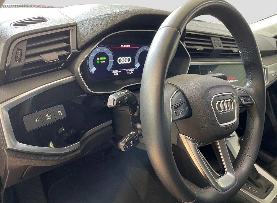 Audi Q3 Sportback 45TFSIe S-Trc S line