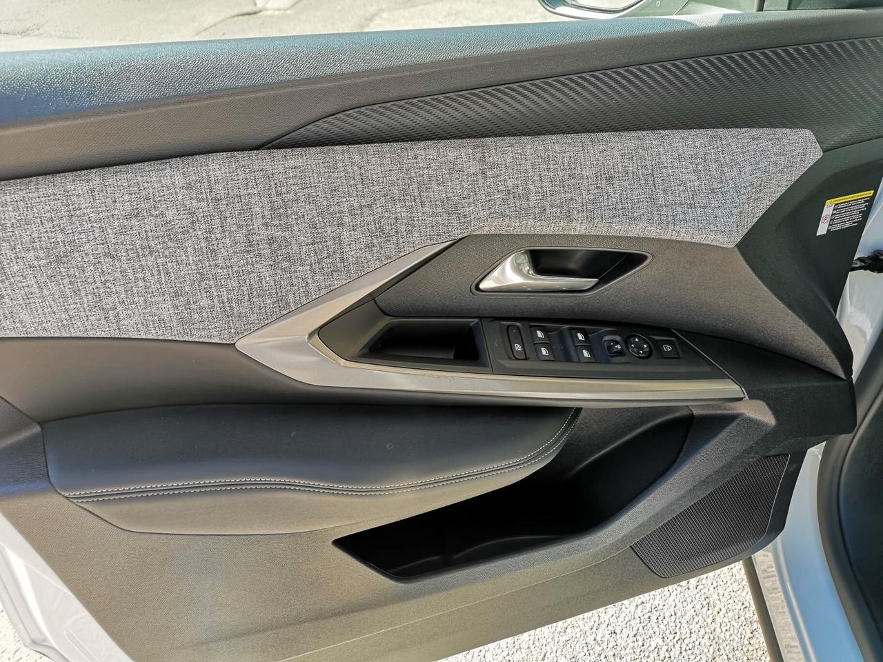 PEUGEOT 3008 Hybrid 136CV e-DCS 6 Allure Pack 2024