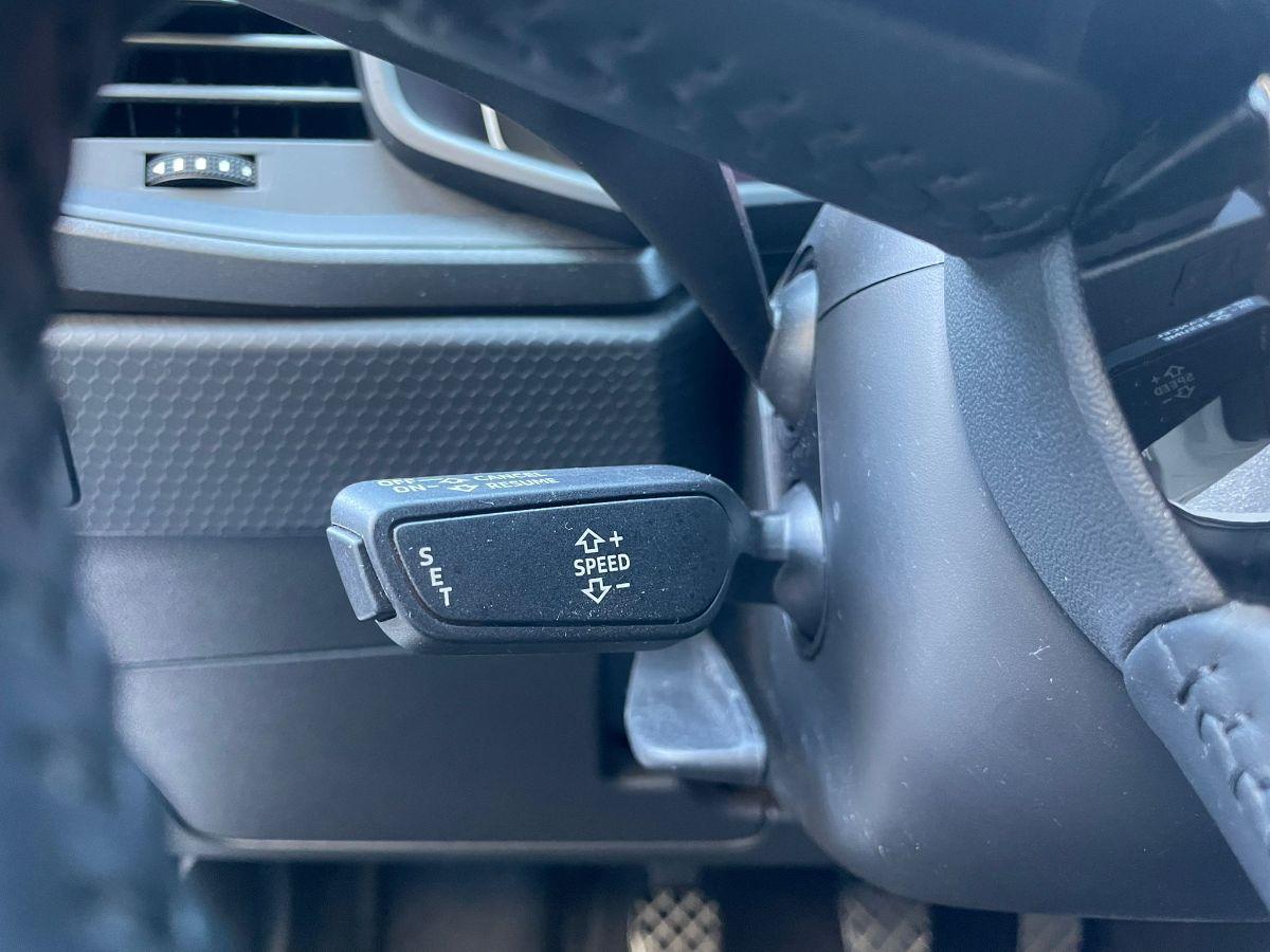AUDI A1 SPTB IDENTITY CONTRAST 25TFSI 95cv