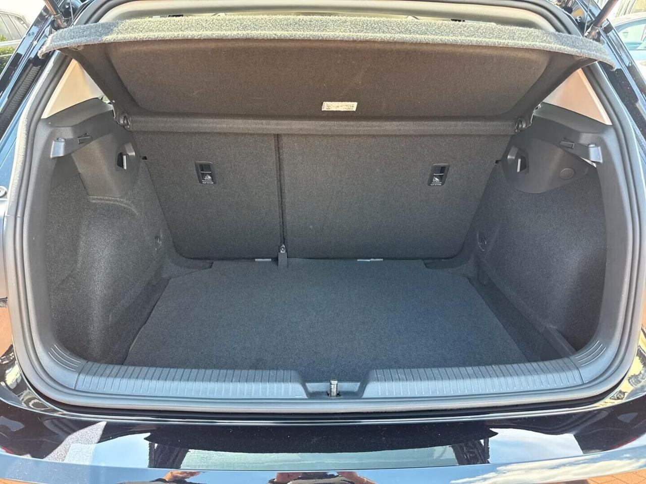 Volkswagen Golf 1.0 TSI VIII