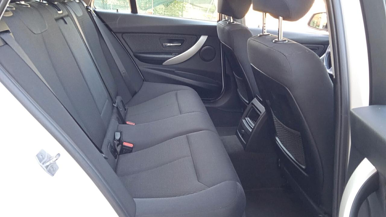 Bmw 318 318d Touring Business Advantage aut.
