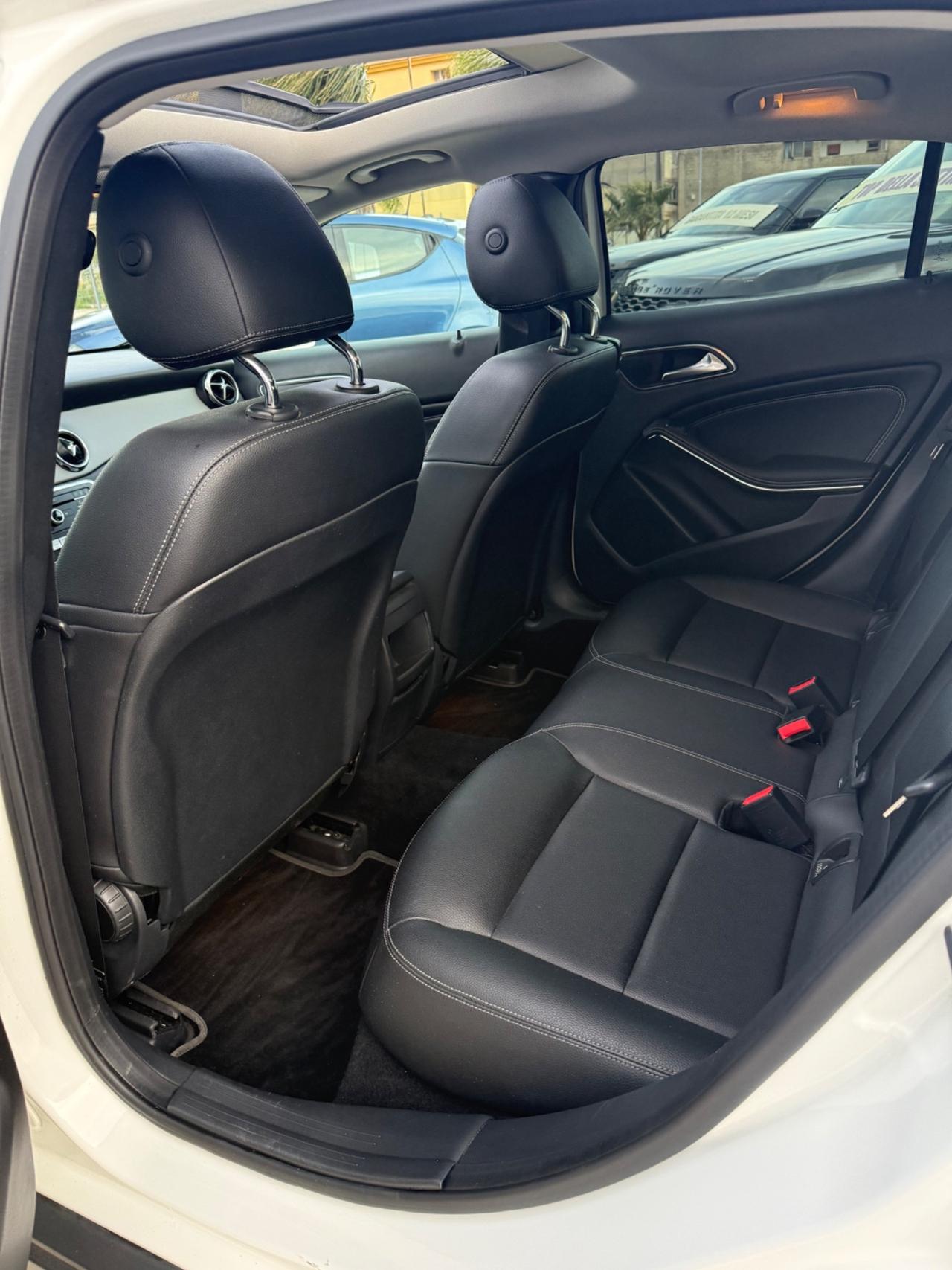 Mercedes-benz GLA 200 d Automatic Premium