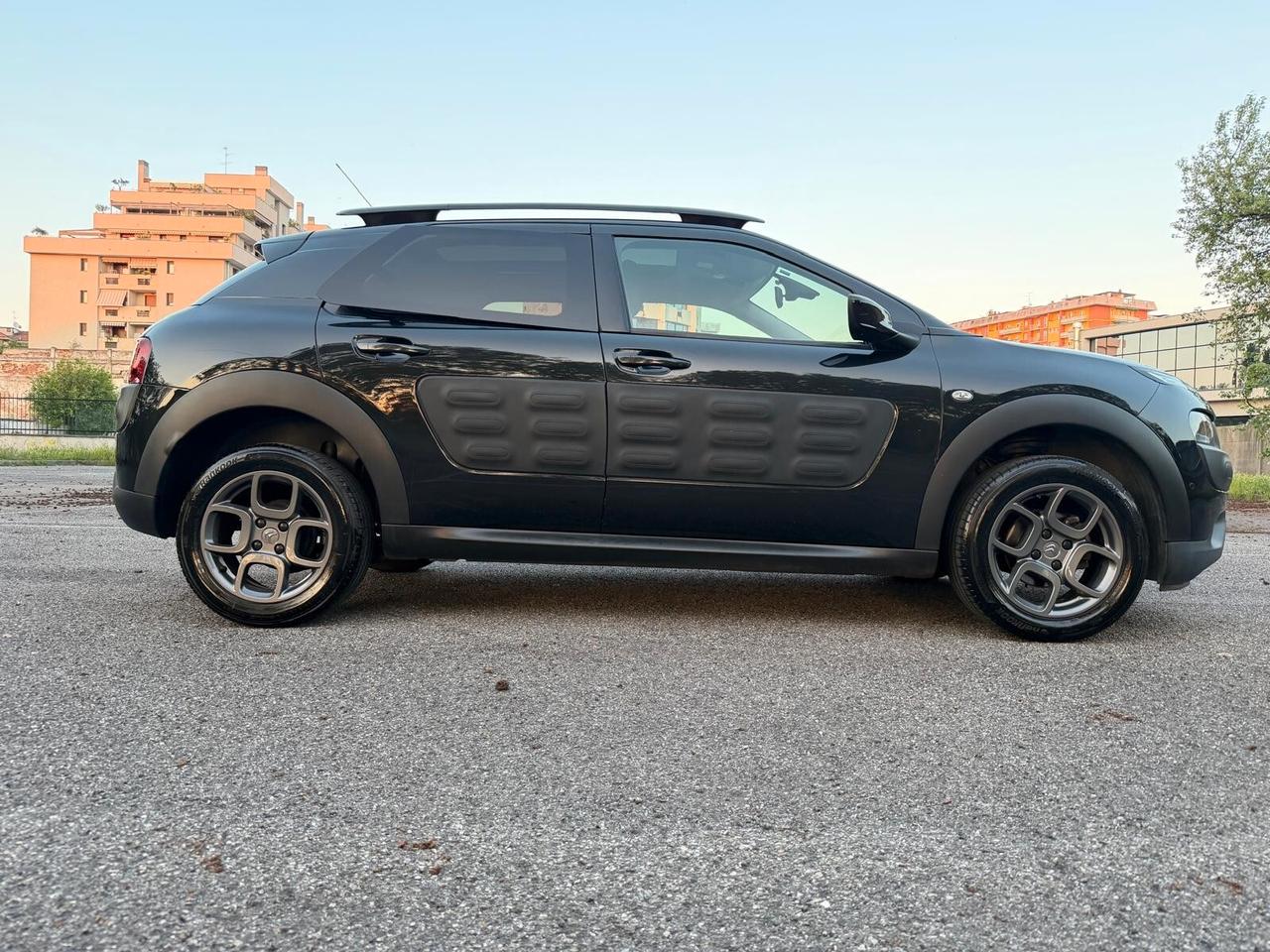 Citroen C4 Cactus PureTech 82 Shine