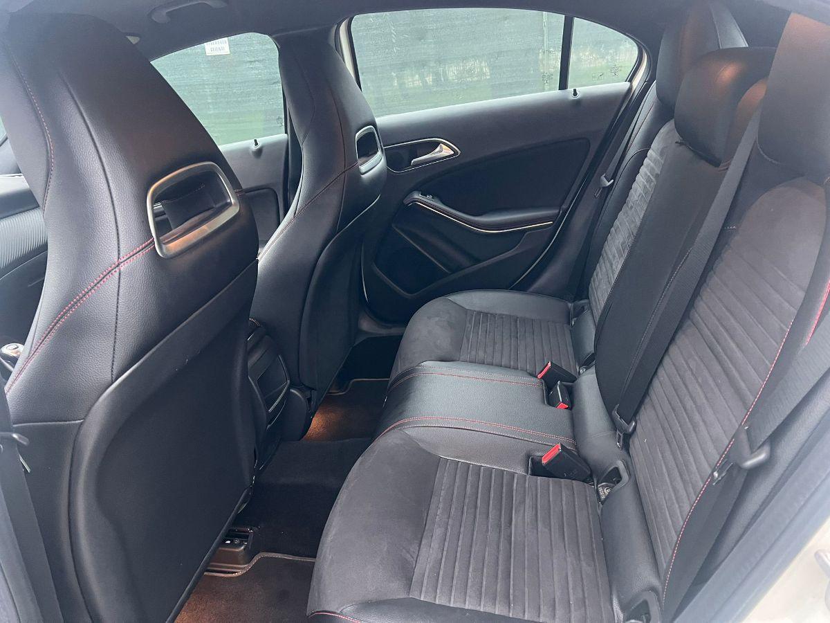 MERCEDES - Classe A - A 180 CDI Dark Night Edition