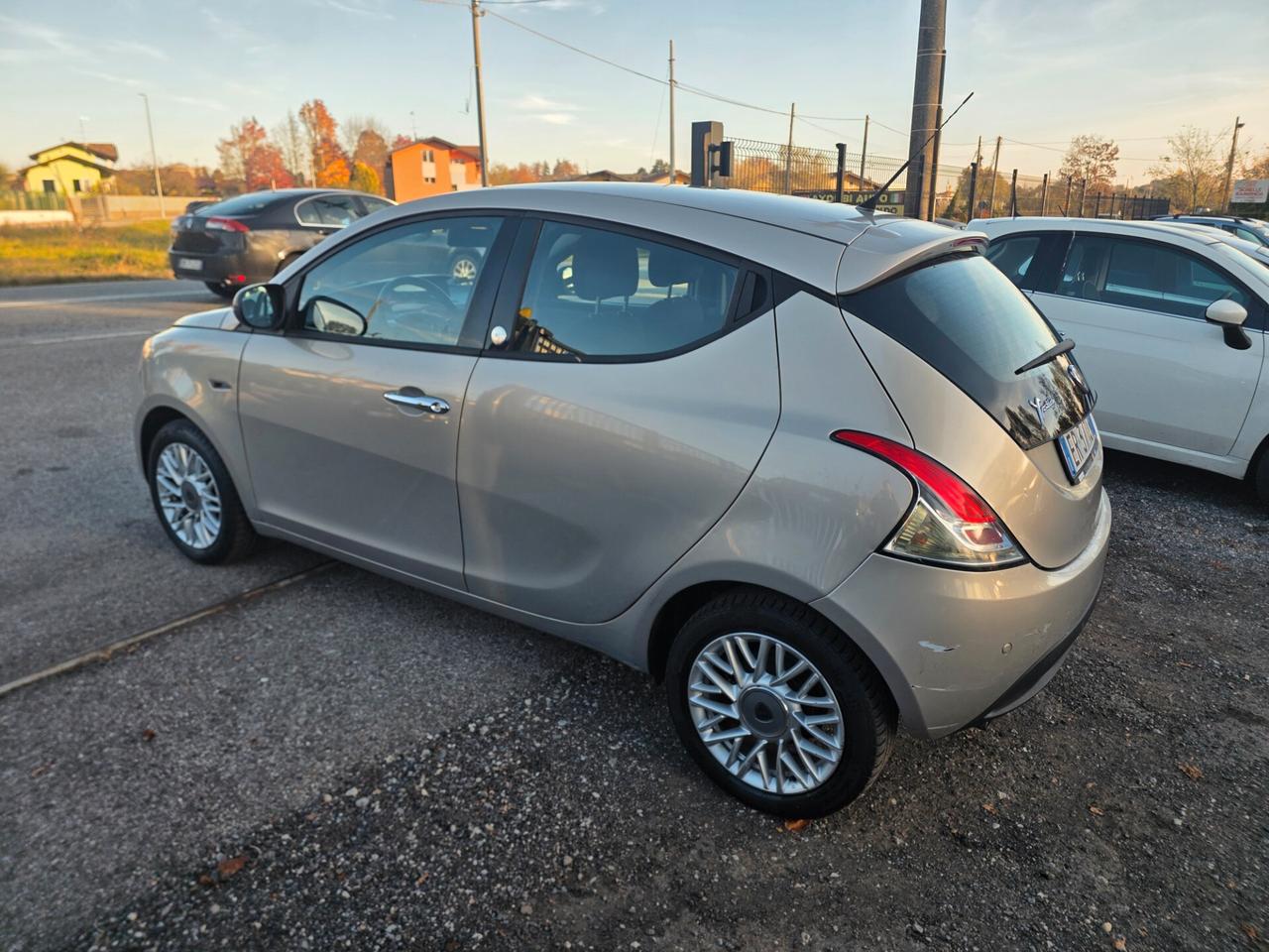 Lancia Ypsilon 1.2 69 CV 5 porte GPL Ecochic Gold