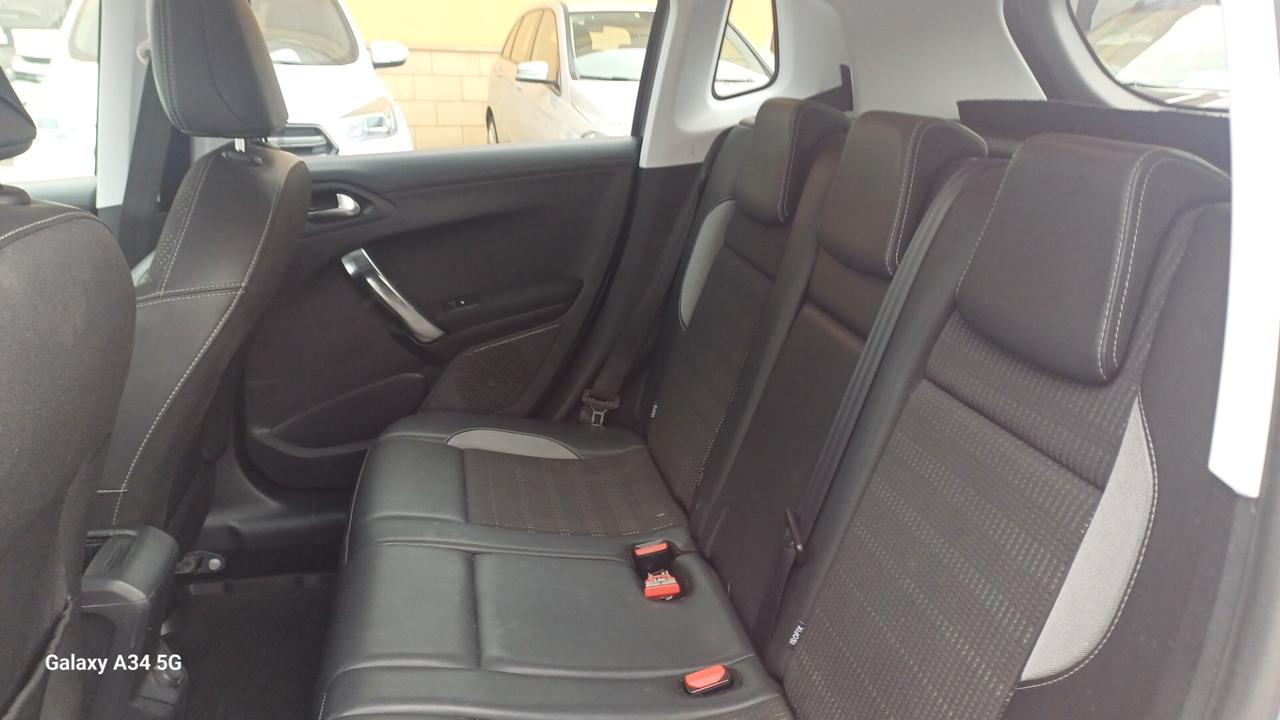 Peugeot 2008 BlueHDi 120 S&S Allure