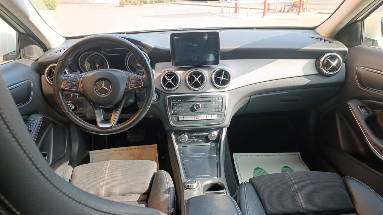 Mercedes-Benz GLA-Klasse GLA 180 d Sport 1’5 Diesel 110cv Cambio AUTOMATICO