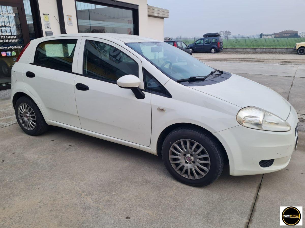FIAT Grande Punto 1.3 MJT-Neopatentati-Anno 2011