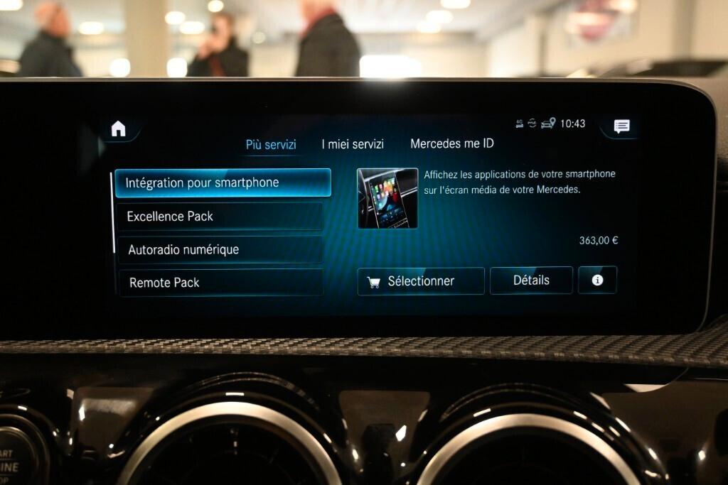 Mercedes-benz CLA 180 SHOOTING BREAK 180D 116CV AUTOMATIC BUSINESS SOLUTION ( FARI LED - PDC NAVI )