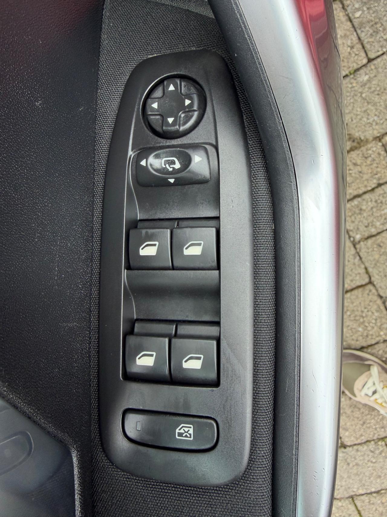 Peugeot 2008 PureTech Turbo 110 EAT6 S&S Allure