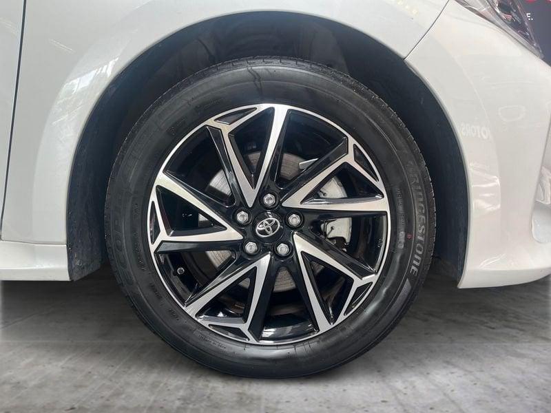 Toyota Yaris Hybrid Style MY22