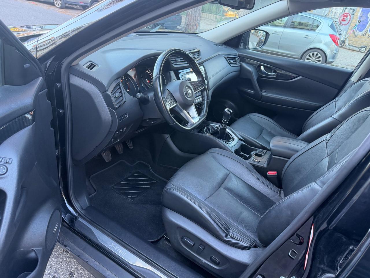 Nissan X-Trail 1.6 dCi 2WD Tekna GANCIO DI TRAINO